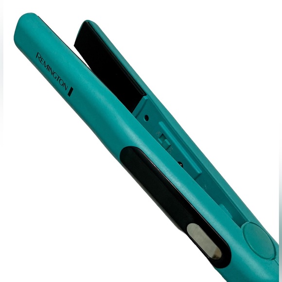 Remington Flat Iron Straightener - Picture 6 of 10